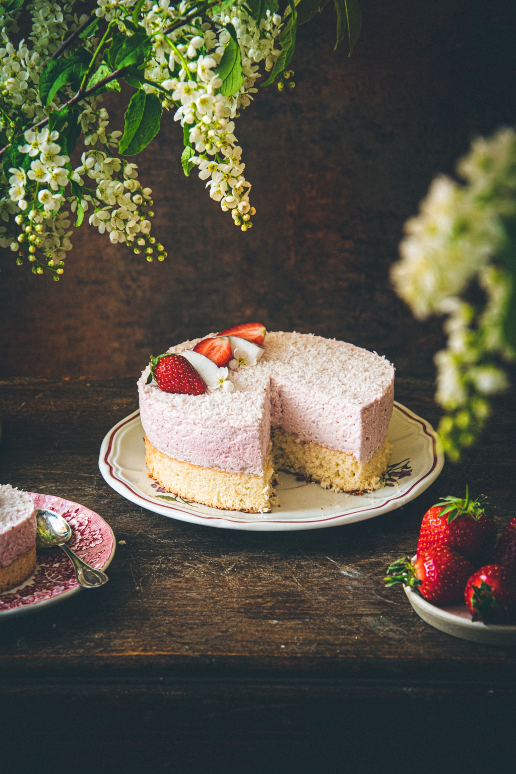 Gâteau nuage à la fraise & à la noix de coco (sans gluten)